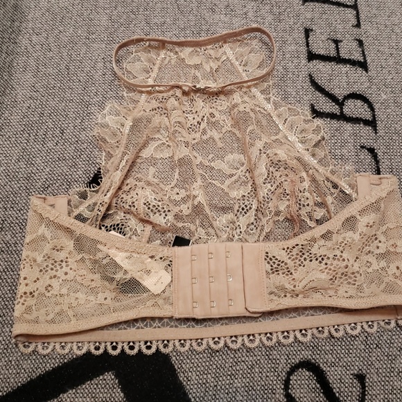 🥳LAST ONE (32D)🥳BUY 1 GET 1 FREE NWT VICTORIA SECRET BEIGE BRA - Picture 5 of 9